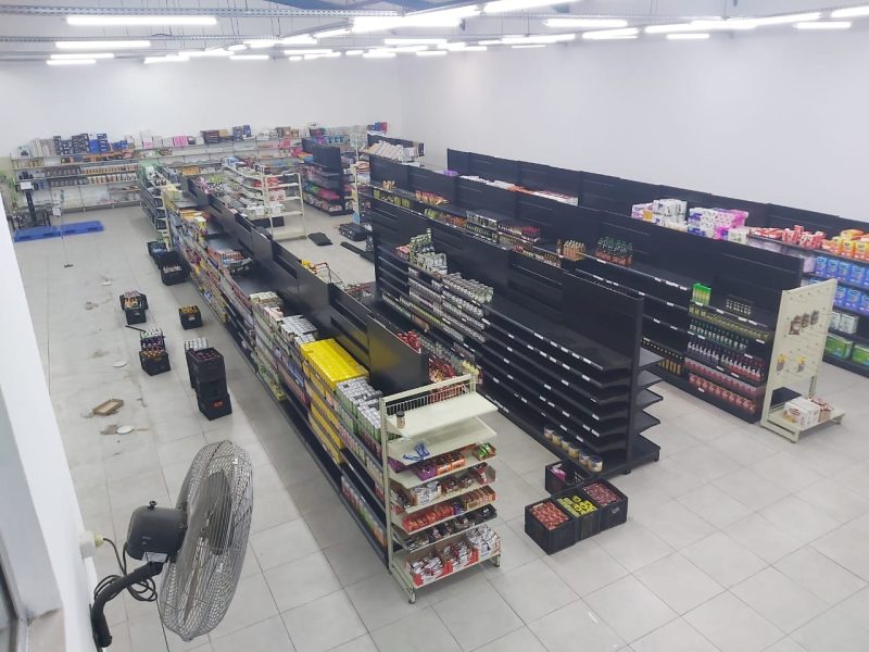 Vende-se Armazém em Missão Rock