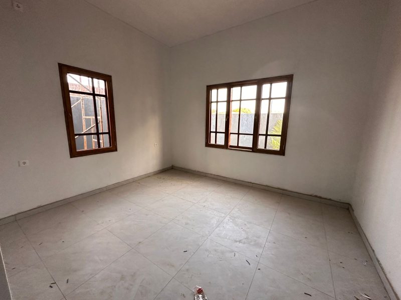 Arrenda-se T2 nas Mahotas (Condomínio)