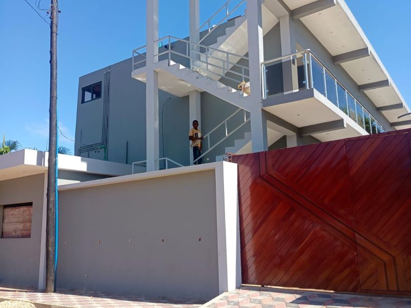 Arrenda-se AP T2 em Laulane