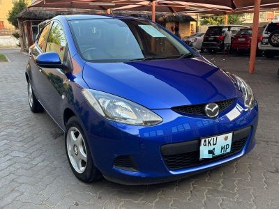 Vende-se Nissan Demio