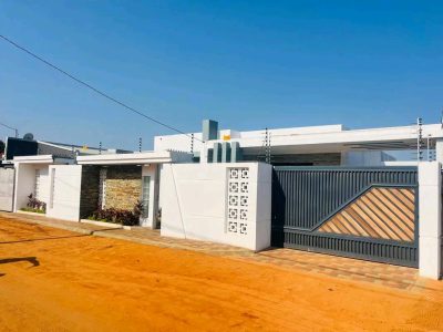 Vende-se tipo3 no bairro de Magoanine CMC proximo a bar dos amigos