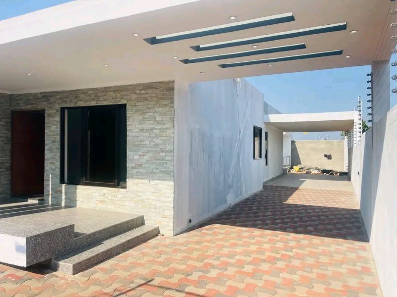 Vende-se tipo3 no bairro de Magoanine CMC proximo a bar dos amigos