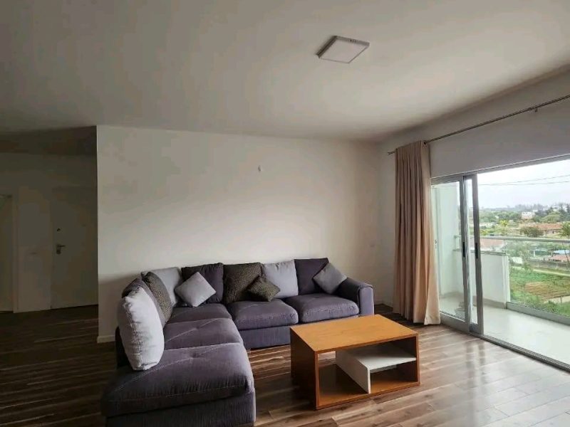 Arrenda-se apartamento tipo3 no condominio for life (costa do sol)