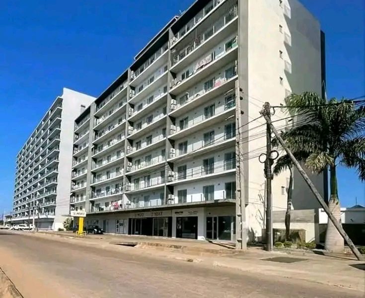 Vende-se terreno vedado no bairro costa do sol proximo ao proximo ao remar numa rua pavimentado