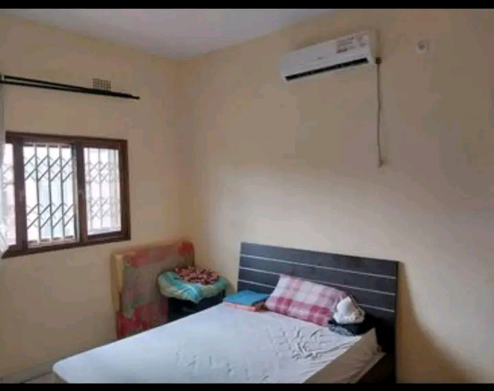 Arrenda se uma casa tipo 3 com mobília na matola