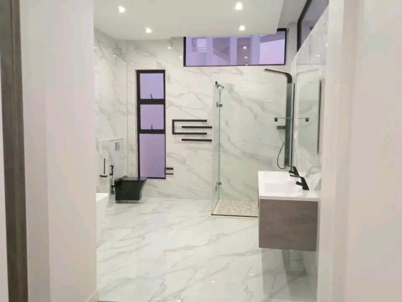 Vende-se moradia tipo4 dentro de uma condomínio no bairro da costa do sol