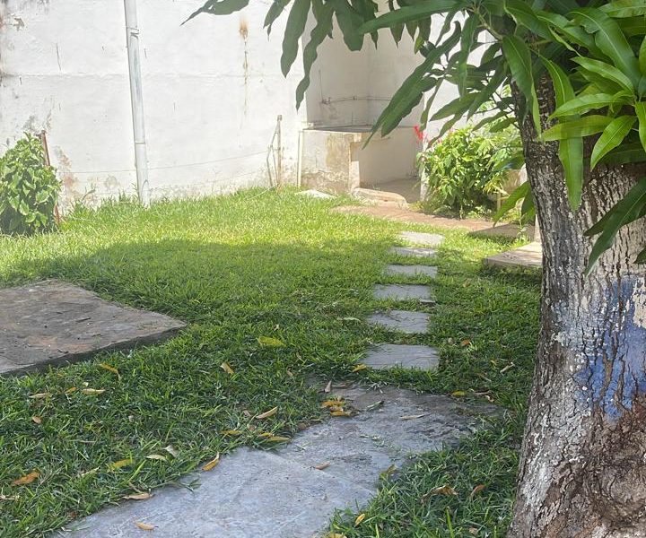 Vende-se T3 na Polana (Av. Agostinho Neto)