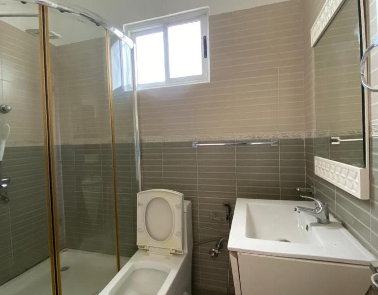 Vende-se T4 na Sommershield Av. Dar es salaam