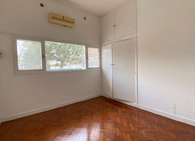 Vende-se T4 na Sommershield Av. Dar es salaam