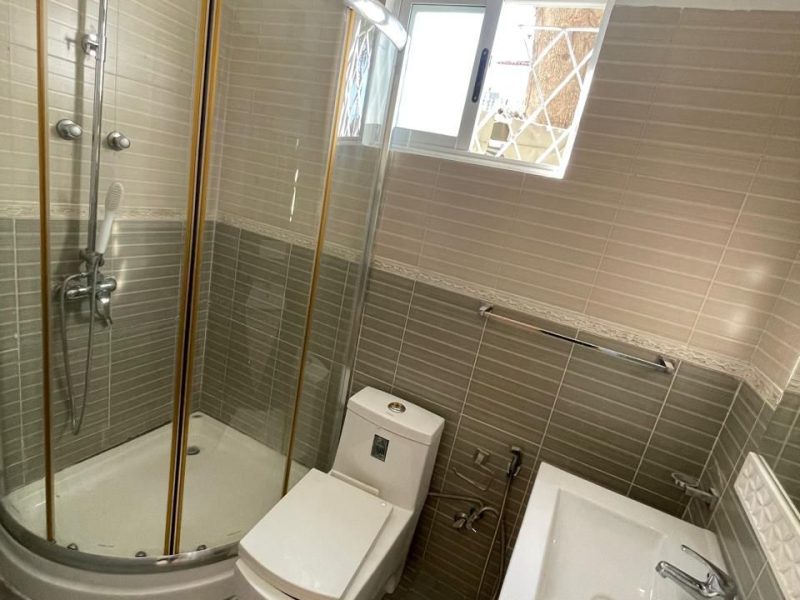 Vende-se T4 na Sommershield Av. Dar es salaam
