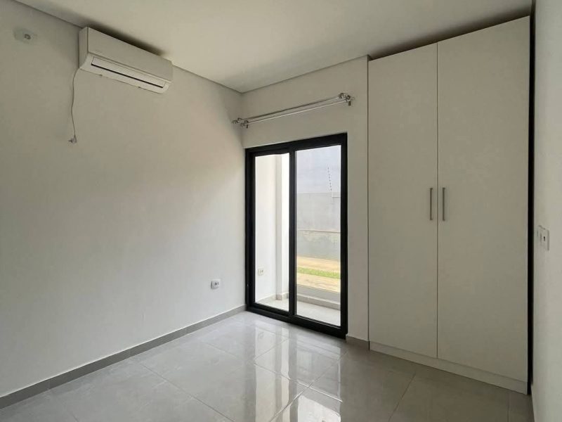 Vende-se Apartamento T4 Costa do sol - Triunfo