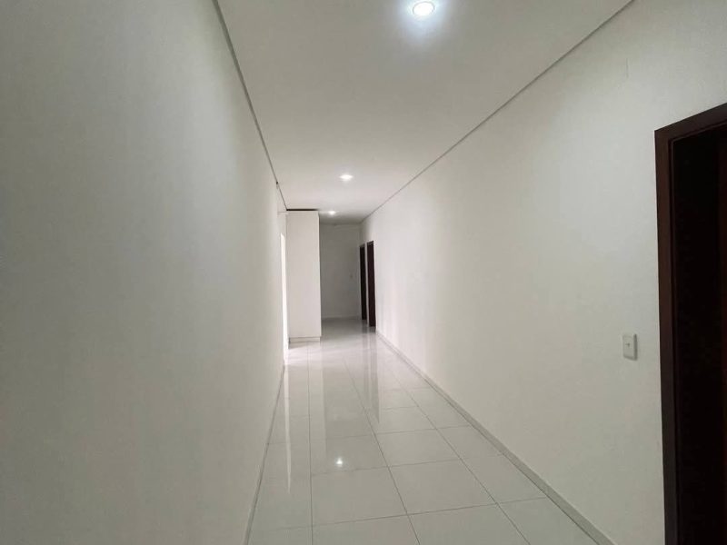 Vende-se Apartamento T4 Costa do sol - Triunfo