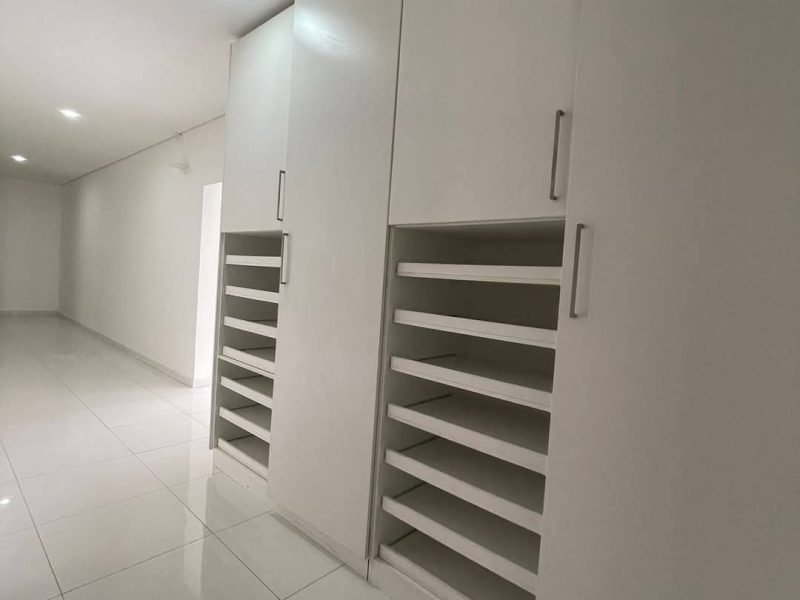 Vende-se Apartamento T4 Costa do sol - Triunfo