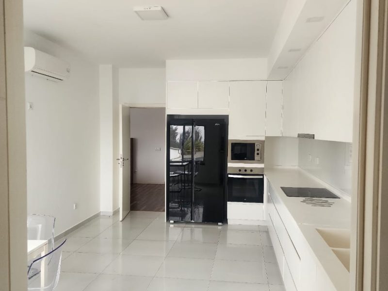 Arrenda se um apartamento tipo 3 na costa do sol condomínio 4 life