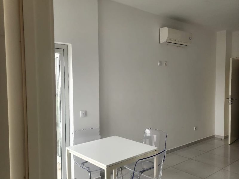 Arrenda se um apartamento tipo 3 na costa do sol condomínio 4 life