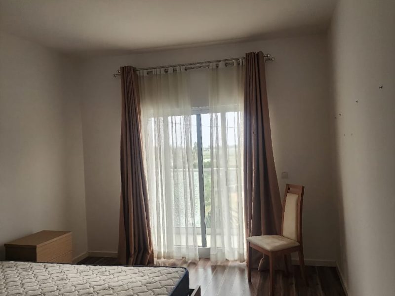 Arrenda se um apartamento tipo 3 na costa do sol condomínio 4 life