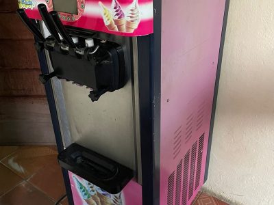 Vende-se Máquina de sorvete