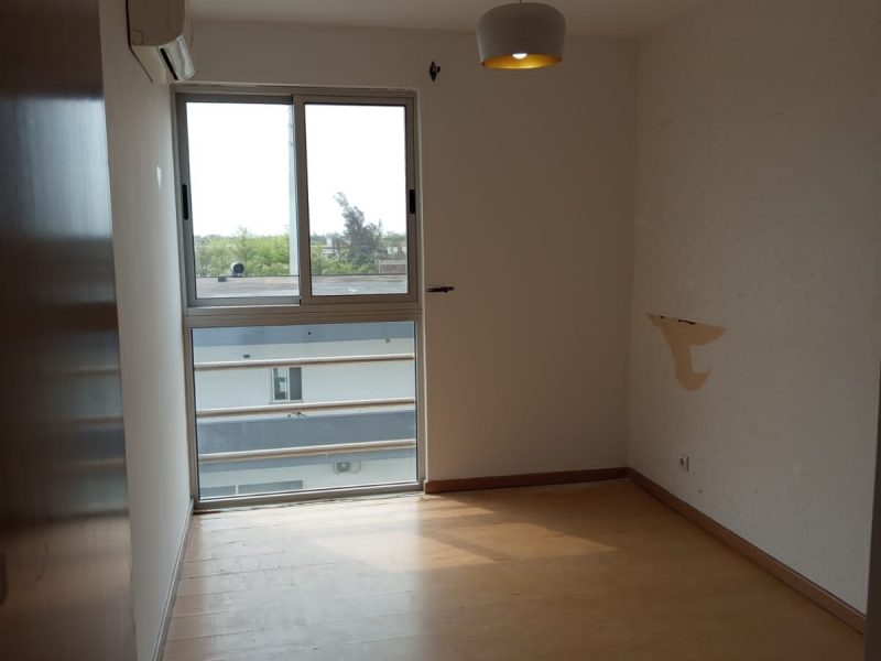 Arrenda se apartamento no condomínio português no zimpeto