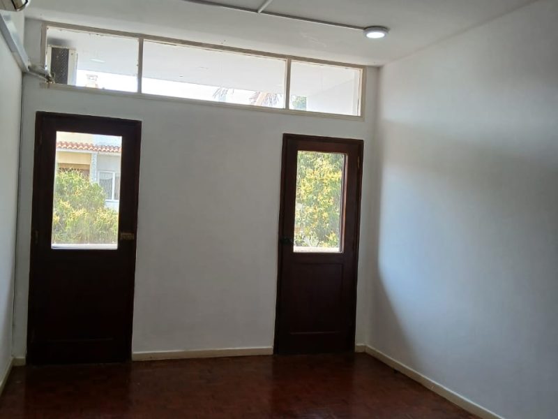 Vende-se AP T4 na Sommershield 1