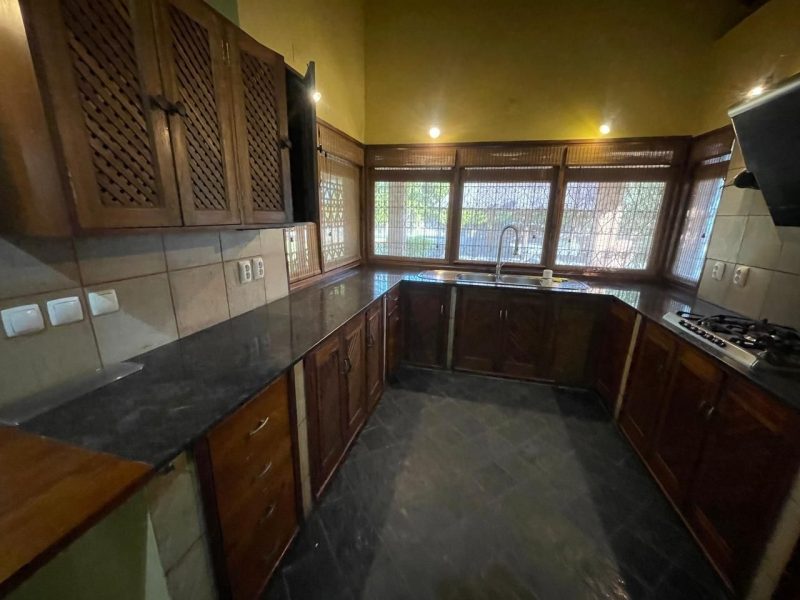 Arrenda-se Moradia T4 mobilado na Costa do Sol