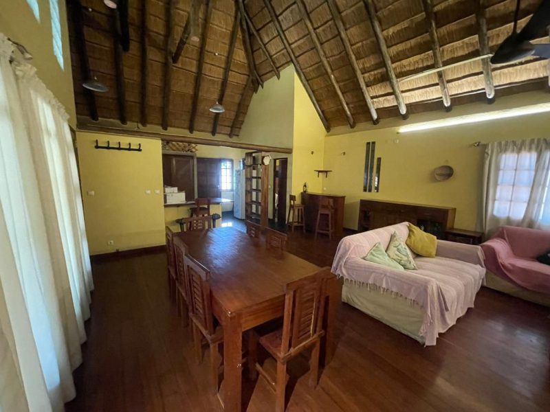 Arrenda-se Moradia T4 mobilado na Costa do Sol