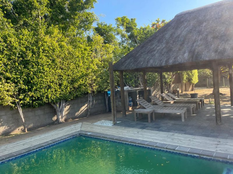 Arrenda-se Moradia T4 mobilado na Costa do Sol