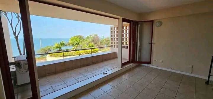 Vende se uma vivenda com vista ao mar no condomínio ccaracol