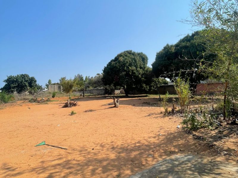 Trespasse de espaço 15x23 em Laulane