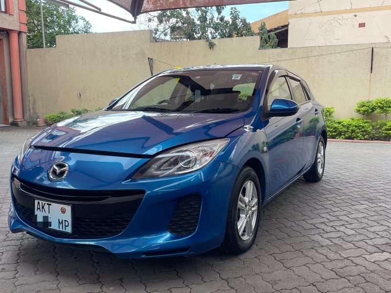 Vende-se Mazda Axela