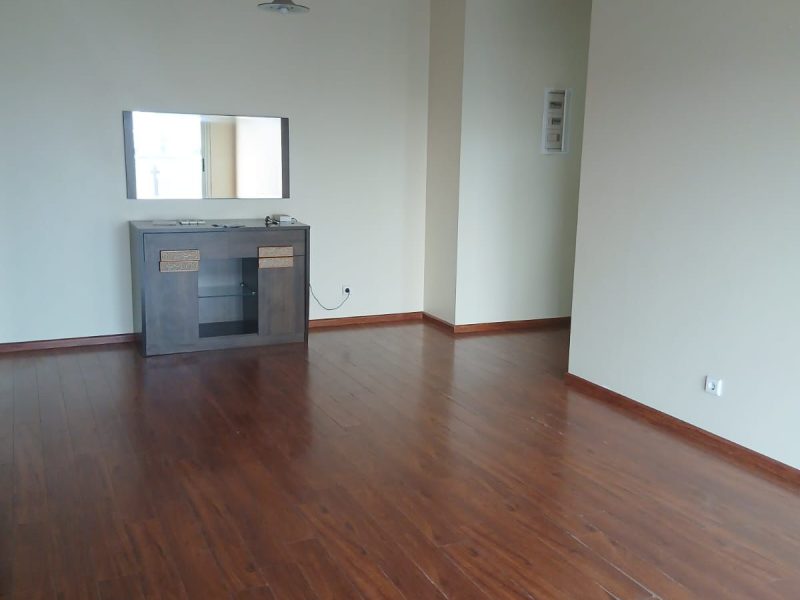 Arrenda se apartamento tipo 3 na costa do sol