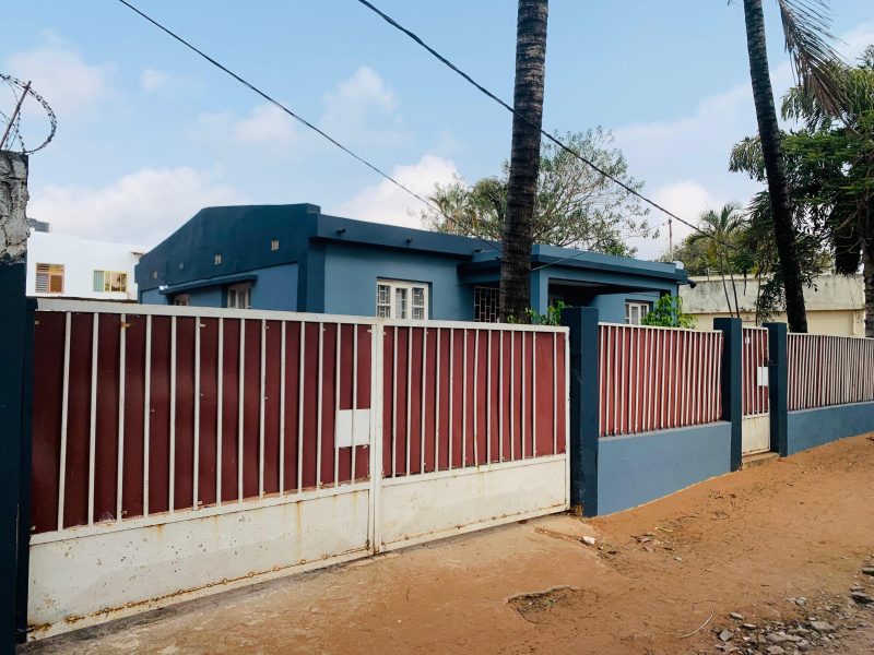 Arrenda se uma casa tipo 3 no bairro de laulane