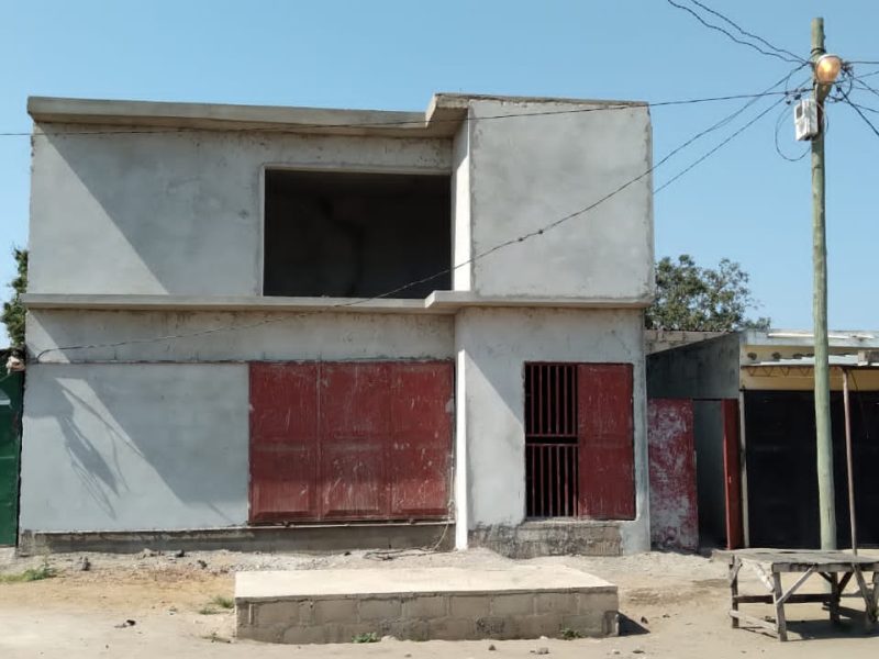 Vende-se loja na Matola Gare