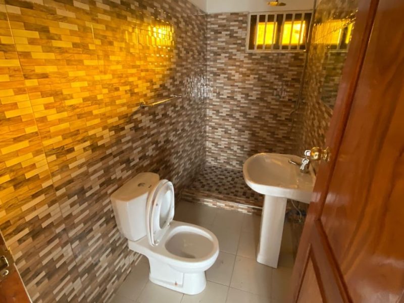 Arrenda se uma casa em magoanine