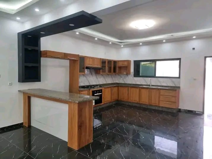 Vende-se tipo3 +anexo tipo1 placa Magoanine Cmc Rua 9 a um minuto da estrada