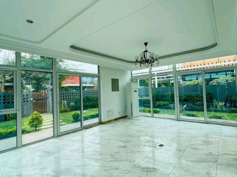 Arrenda-se tipo3 no bairro da costa do sol vila sol