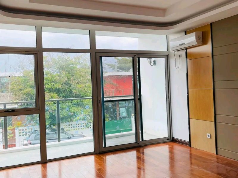 Arrenda-se tipo3 no bairro da costa do sol vila sol