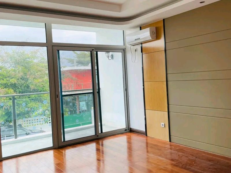 Arrenda-se tipo3 no bairro da costa do sol vila sol