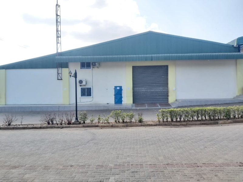 Vende-se Armazém em Missão Rock (Cond. ZTC)