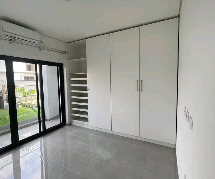 Vende-se AP T4 no Triunfo novo