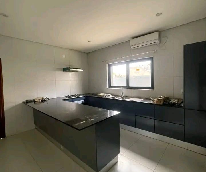 Vende-se AP T4 no Triunfo novo