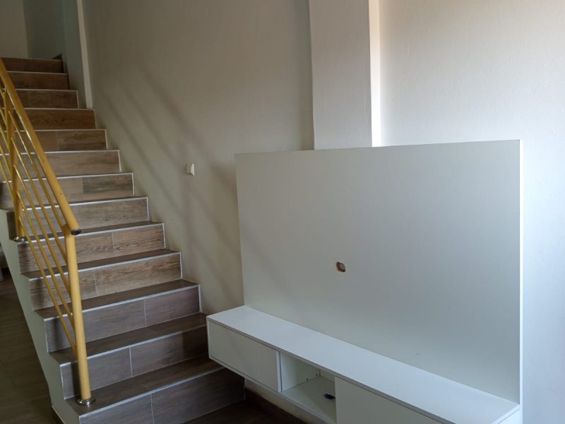 ARRENDA-SE TIPO2 NO BAIRRO DE LAULNE DENTRO DE UM CONDOMÍNIO