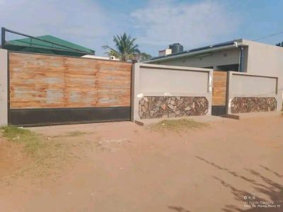 Vende-se vivenda tipo2 no bairro de mahotas muswaze (CMc)