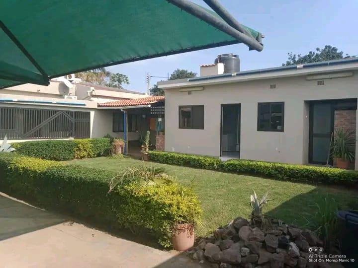 Vende-se vivenda tipo2 no bairro de mahotas muswaze (CMc)