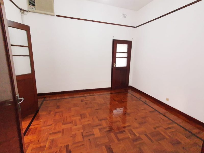 Arrenda-se Apartamento T2 no B. Central (rua da igreja)