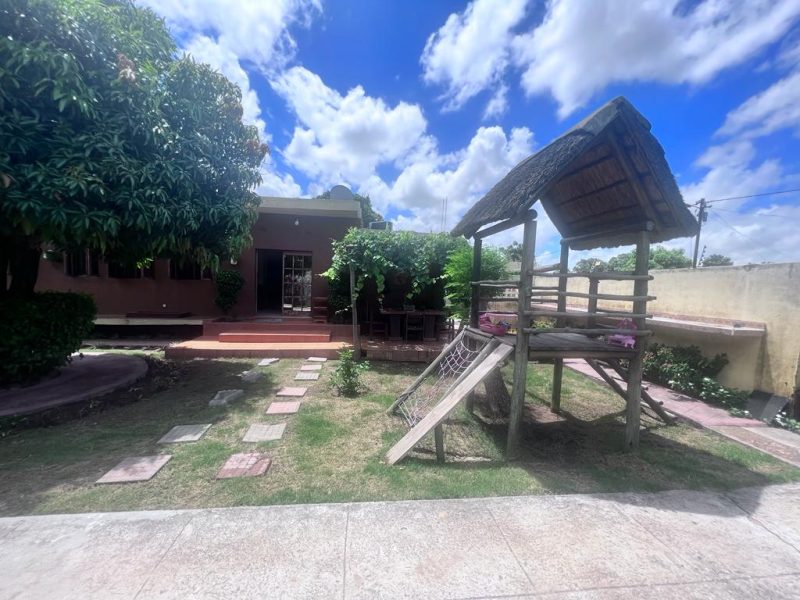 Vende-se: Moradia Espaçosa em Tsalala, Bairro Km15