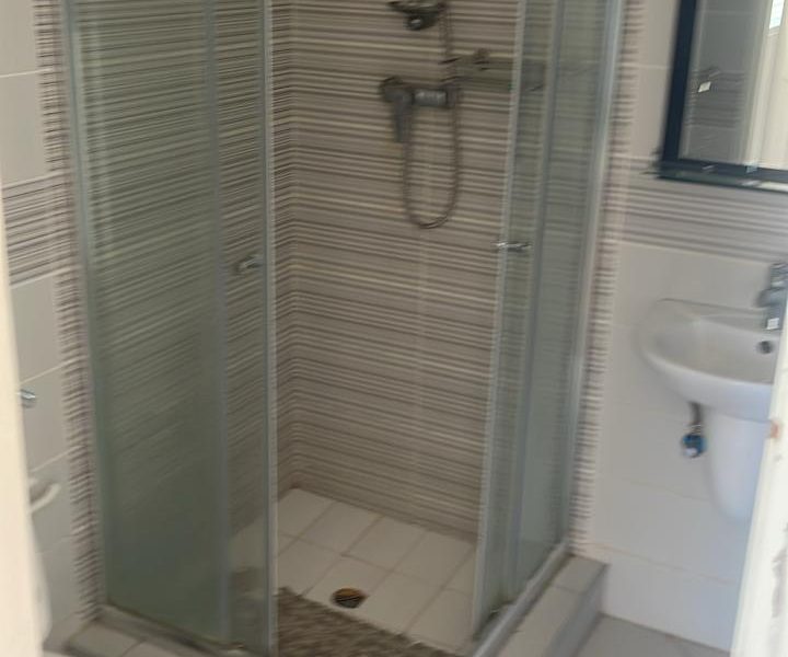 Vende-se Geminada T3 na Polana