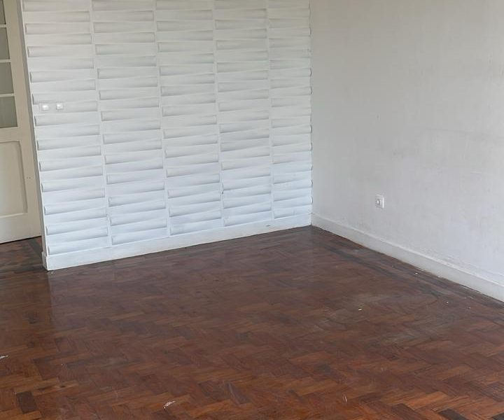 Vende-se Geminada T3 na Polana