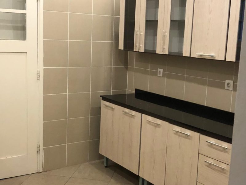 Vende-se Geminada T3 na Polana